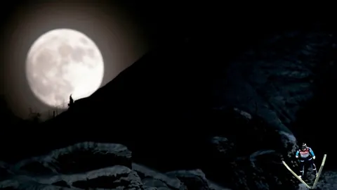 中国男足亚洲杯遗憾负卡塔尔，韦世豪错失良机，小组第三收官