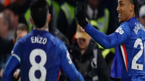 绿茵传奇揭秘：B费心中的梦幻阵容，C罗领航，博格巴、马塔等共绘辉煌篇章